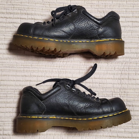Dr. Martens Shoes - Dr. Martens- Airwair - unisex shoes- Women size 9 - Men's size 8
